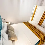 Address 811 B2 Апартаменти Бухарест