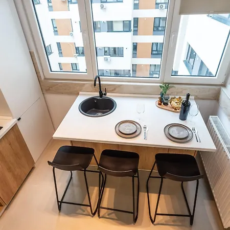 Address 811b2 * Bucharest